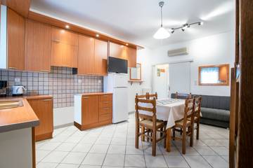 Apartment for 7 People in Paros, Paros Regional Unit, Photo 3