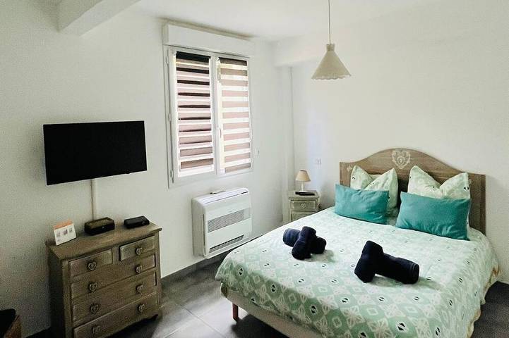 Location de vacances pour 6 personnes, avec jardin dans Plage De La Marine De Meria - 3