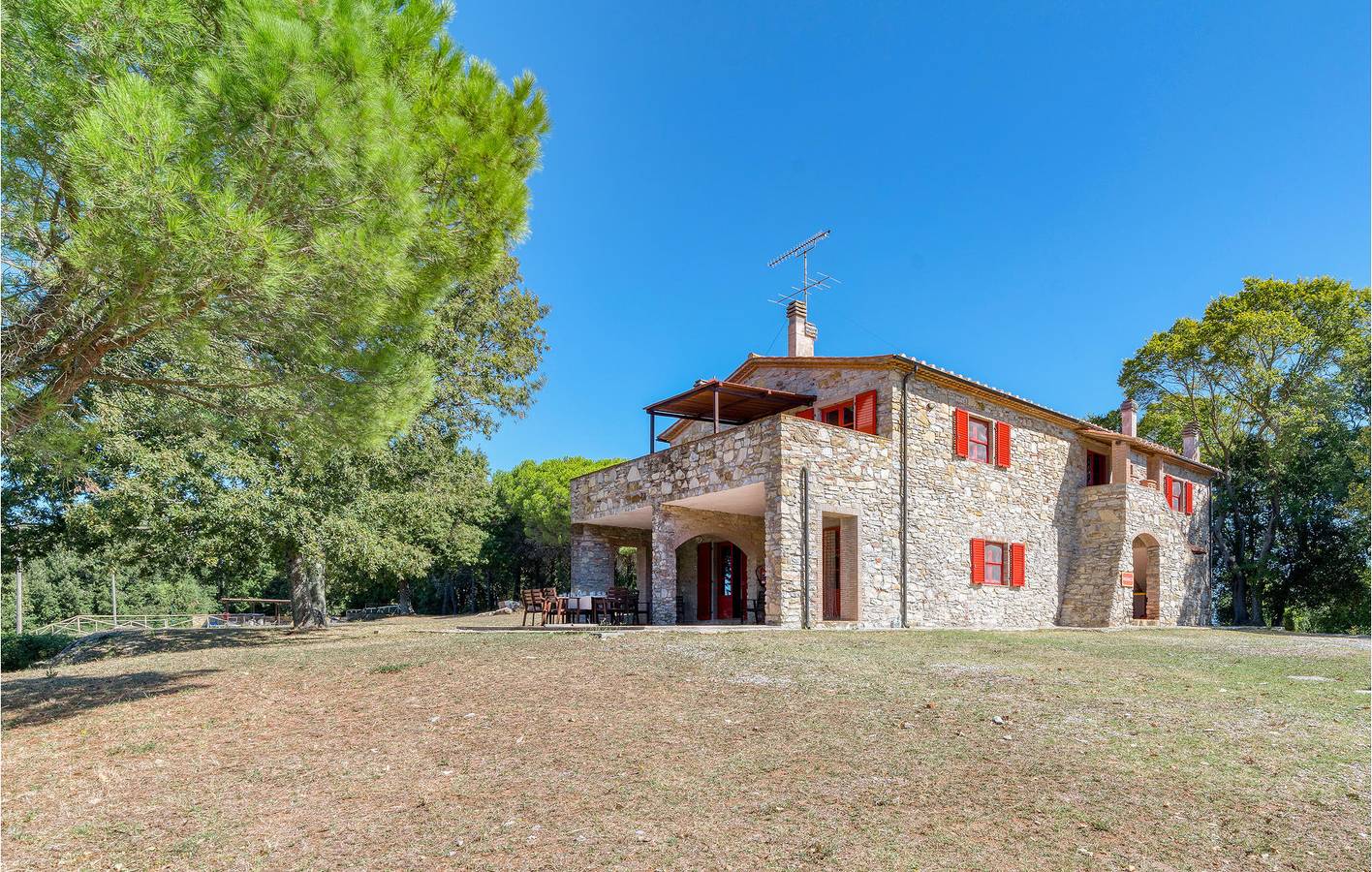 Apartment mit Meerblick, Pool und Parkplatz in Sassetta, Etruskische Küste