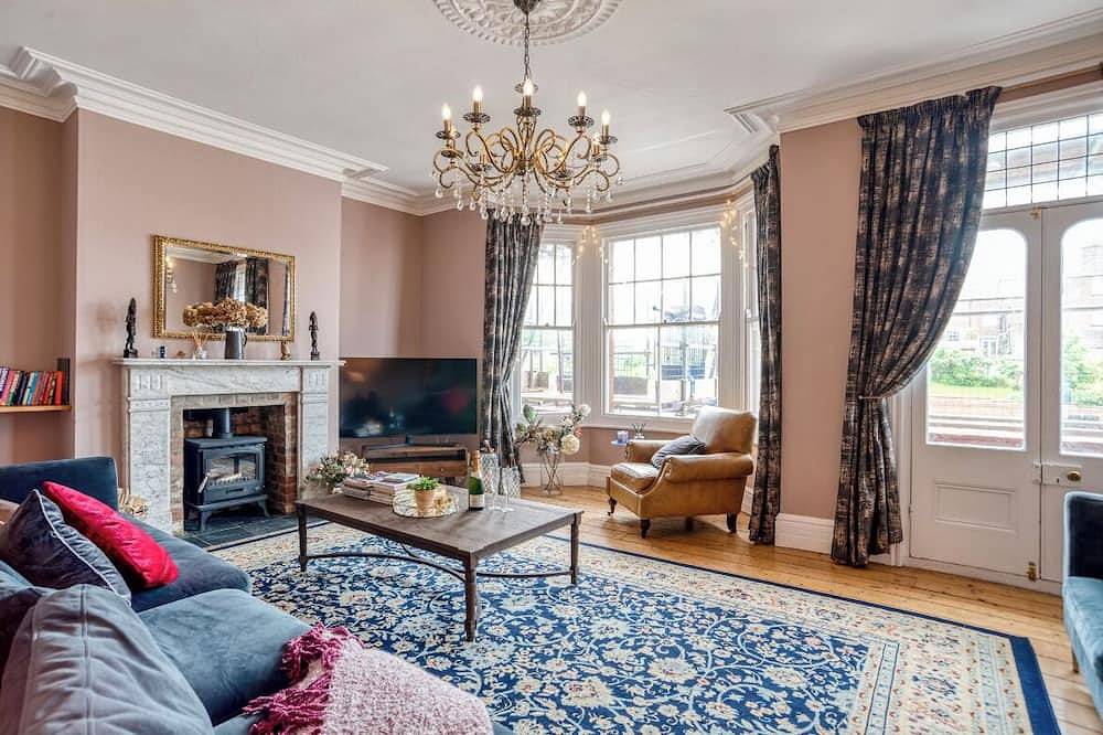 Beach House for 12 People in Cromer, Norfolk
