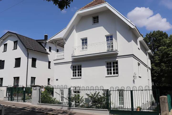 Hütte für 7 Personen, mit Terrasse und Garten in Wien