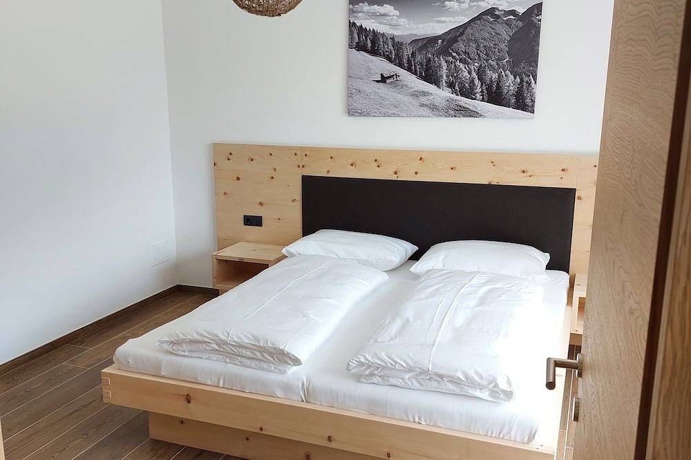 Neueröffnung Juni 2022 - Chalet Baumhaus mit privaten Whirlpool in Pfunders, Vintl