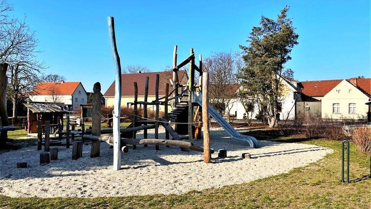 Ganze Ferienwohnung, Ferienwohnung für 4 Personen (72 m²) in Hoyerswerda in Hoyerswerda, Lausitzer Seenland