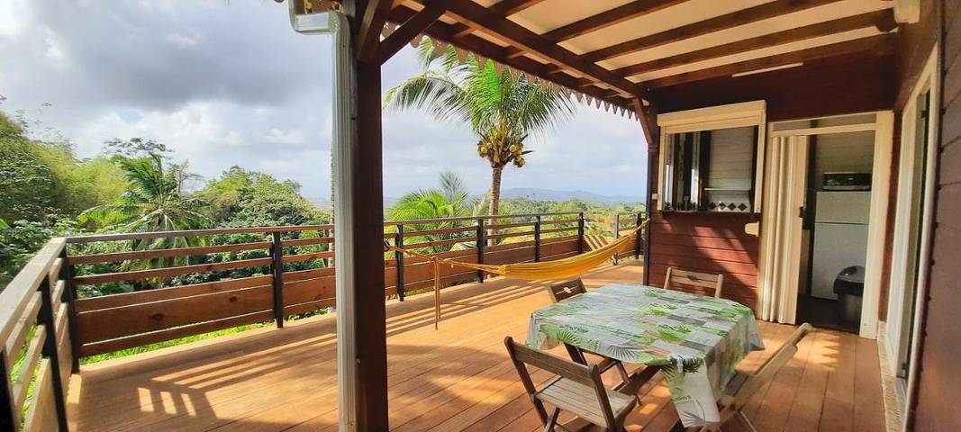 Gîte pour 3 personnes, avec jardin et vue à Saint-Esprit (homonymie) - 3