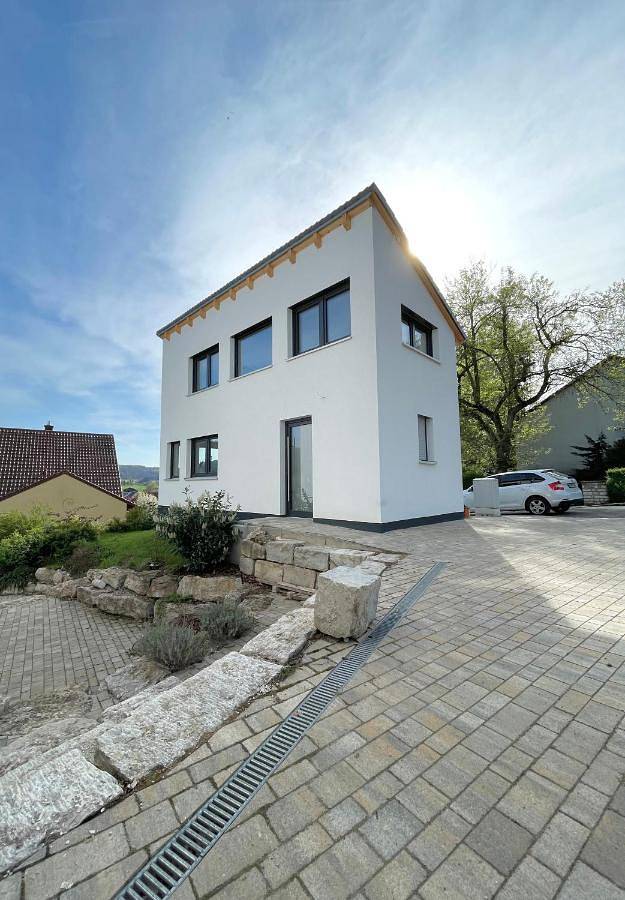 Ferienhaus für 4 Personen, mit Terrasse und Garten sowie Ausblick in Treuchtlingen