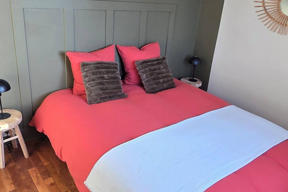 Renovated house facing the Loire for 6 people + garden on the Loire cycle route in Jouet-sur-l'Aubois, Saint-Amand-Montrond