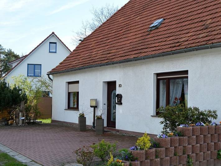 Ferienhaus für 3 Personen, mit Garten in Dierhagen