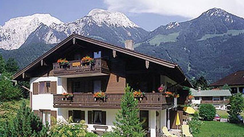Hütte für 4 Personen, mit Garten, mit Haustier in Schönau am Königssee