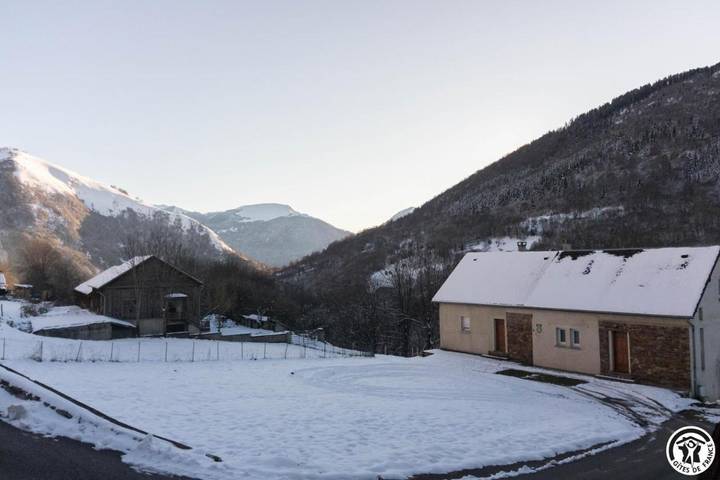 Location de vacances pour 5 personnes, avec jardin à Castillon-de-Larboust - 2
