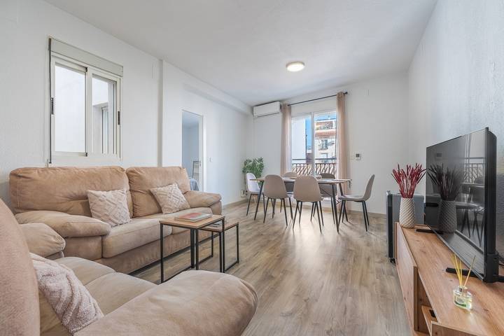 Holiday rental for 5 people, with balcony in Granada Province