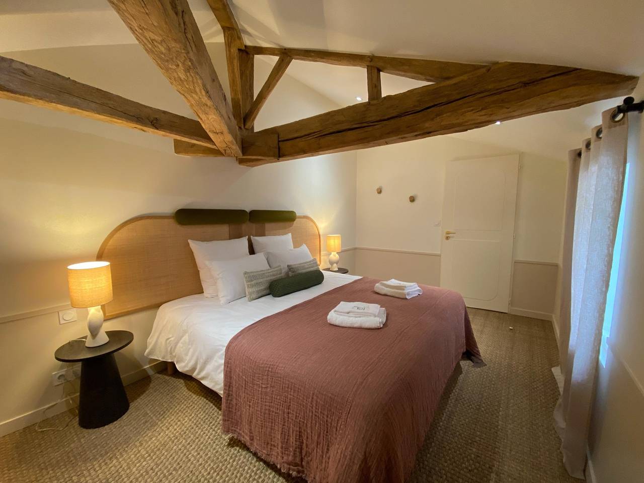 Gîte avec piscine intérieure chauffée et spa in Sainte-Cécile (Vendée), Vallée de la Loire