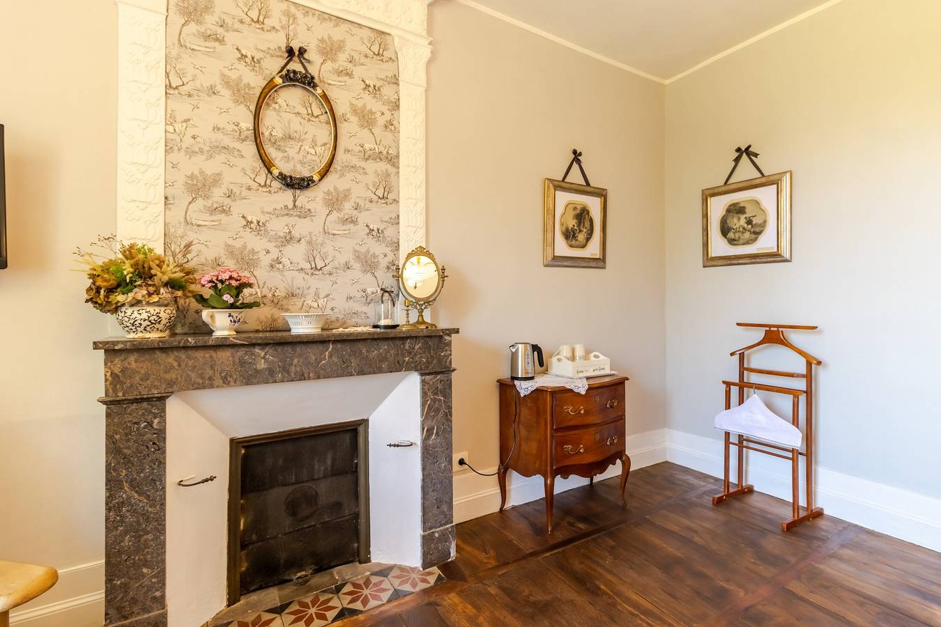 Gastenkamer 'La Romantique' met gedeeld terras, tuin en Wi-Fi, foto 14