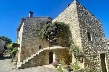 Gîte pour 5 personnes, avec terrasse à Saint-Privat-de-Champclos