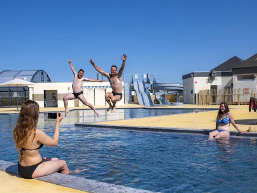 Camping les Chardons Bleus de la Turballe - Mobilhome 6 personnes - Comfort | 3 Ch. | 6 Pers. | Terrasse surélevée | Clim. in La Turballe, Côte d'Amour