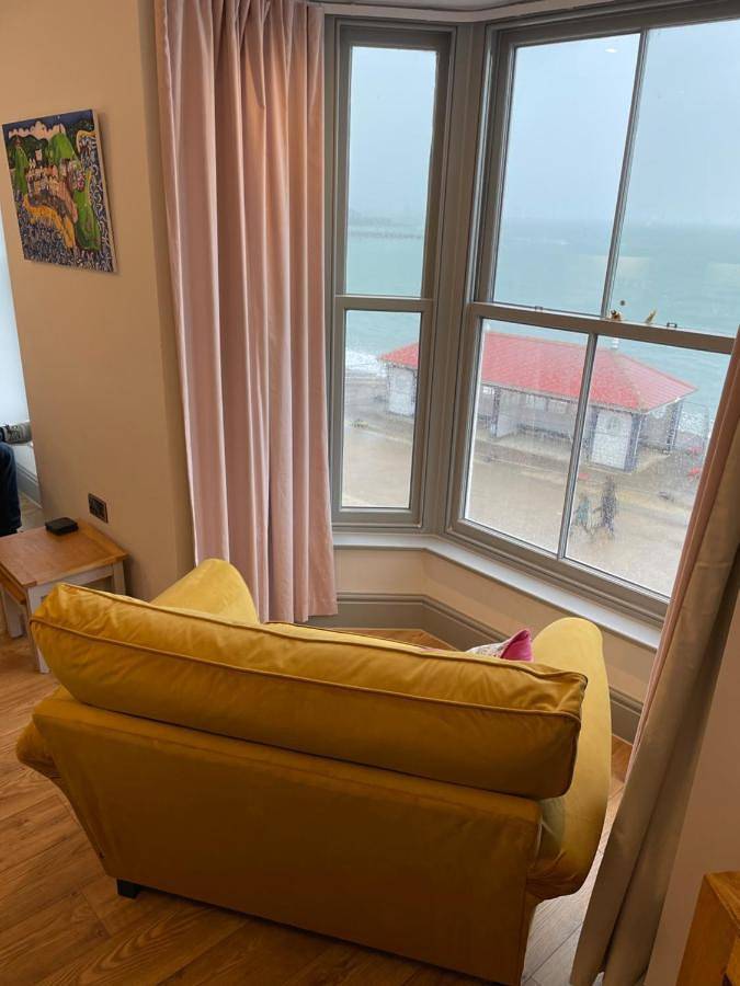 Luxury Sea View Apartment - One Bedroom in Aberystwyth, Cardigan Bay