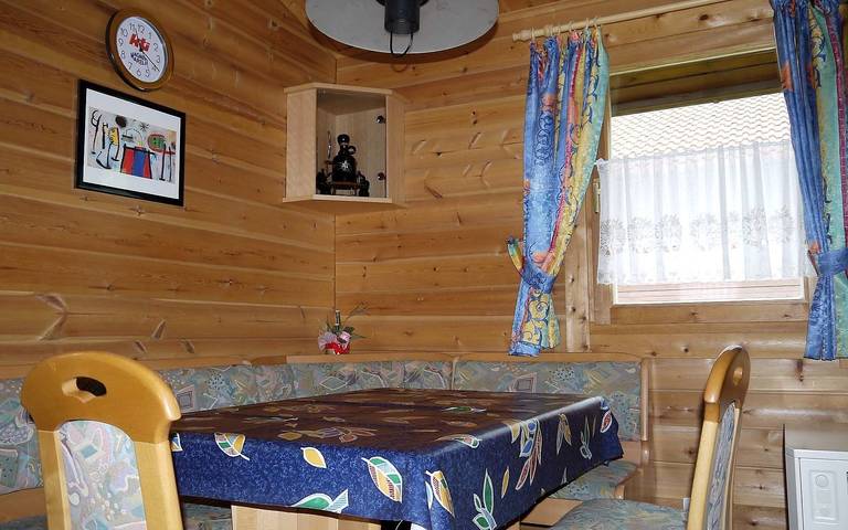 Ferienhaus Nr. 25, Typ A, Feriendorf Jägerpark, Bayerischer Wald in Viechtach, Ostbayern