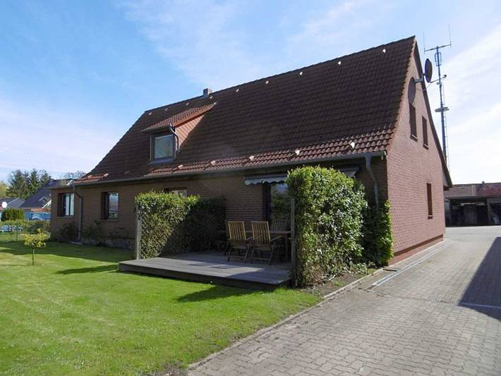 Ferienwohnung für 6 Personen, mit Terrasse und Garten sowie Sauna in Halbinsel Zudar