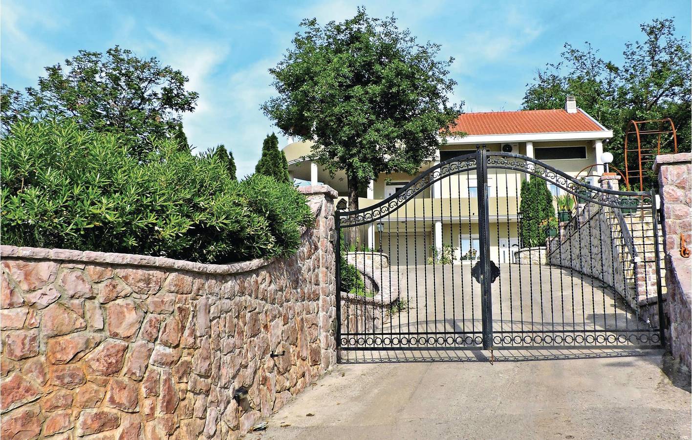 Apartamento de férias inteiro, Apartamento de férias para 8 pessoas com terraço in Podi-Sasovići, Bay of Kotor
