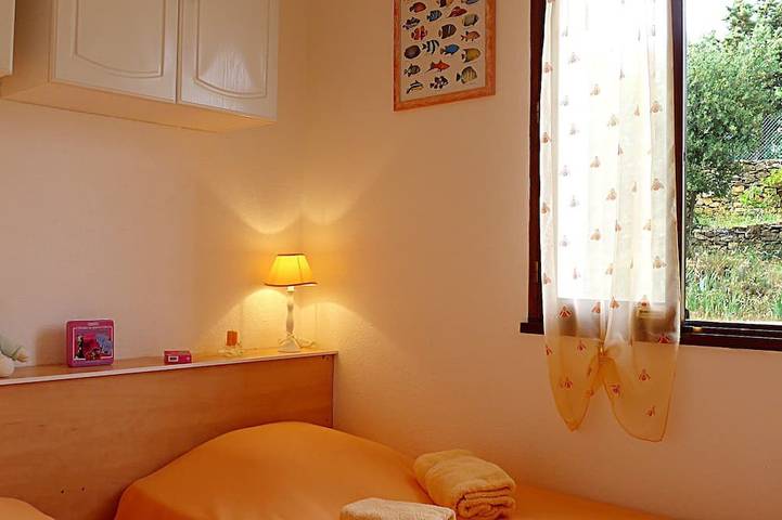 Location de vacances pour 8 personnes, avec Balcon/Terrasse ainsi que Terrasse et Jardin à Ceyreste - 4