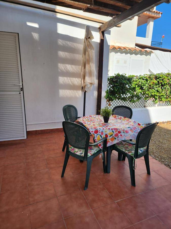 Vakantieappartement voor 4 personen, with tuin and uitzicht as well as zwembad - 1