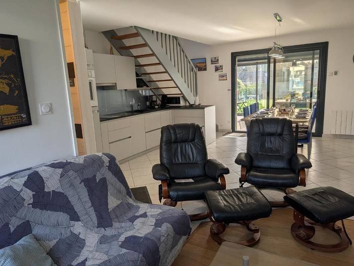 Location de vacances pour 10 personnes, avec jardin et vue dans Plage de la Mine d'Or - 4