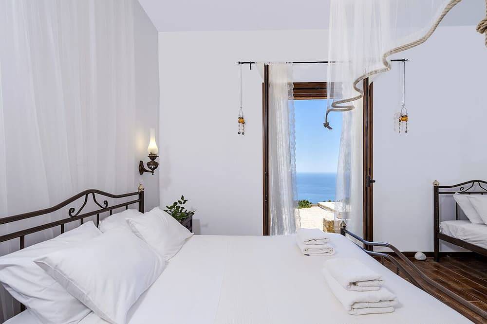 Super panoramisch Libisch zeezicht, Zuid-Kreta groot privé zwembad \"Keramos Villa\" in Triopetra, Rethymno en omgeving