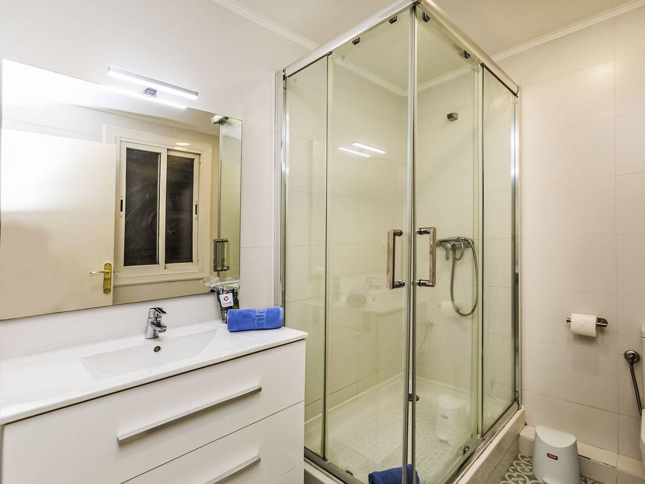 Entire apartment, Eixample Dret Aragó Roger de Lluria in Barcelona Centre, Barcelona