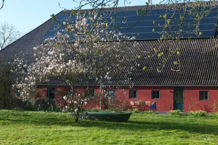 Ferienwohnung für 6 Personen, mit Terrasse und Garten sowie Ausblick in Neuwesteel
