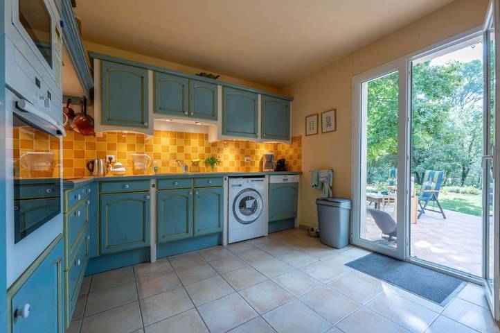 Maison 'Waterballet' avec four à pizza, wifi et climatisation in Villecroze, Région de Draguignan