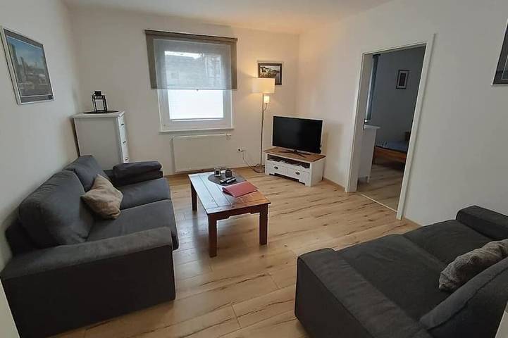 Ganze Wohnung, Deluxe Apartment 5 -Am Rathaus- in Landstuhl, Landkreis Kaiserslautern