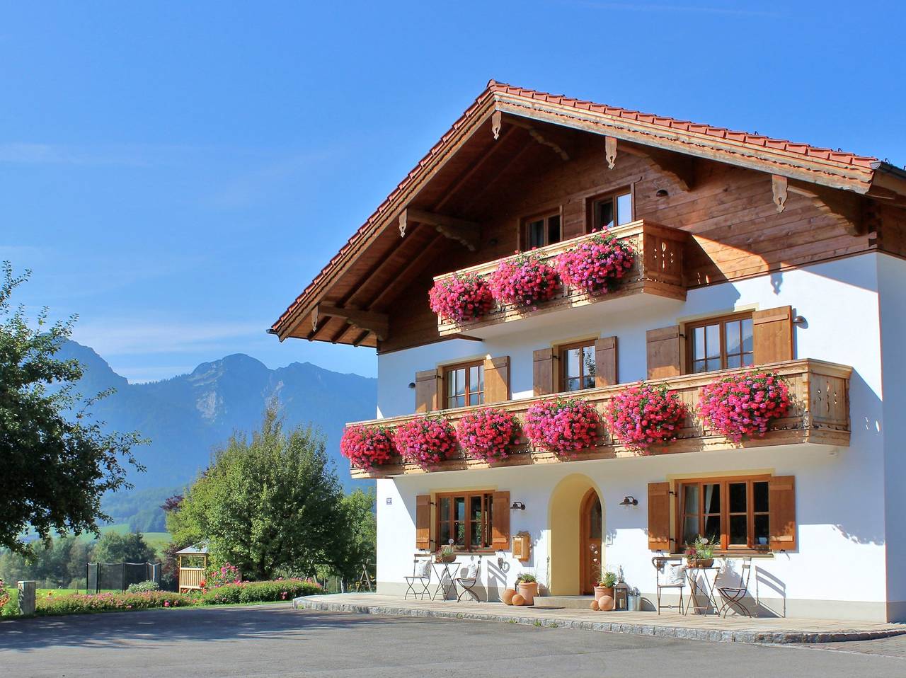 Sotterhof - Chiemgau Karte - Ferienwohnung Lavendel für 2 Personen mit Balkon, Wohnküche, Schlafzimmer, 45 qm in Inzell, Bayerische Alpen