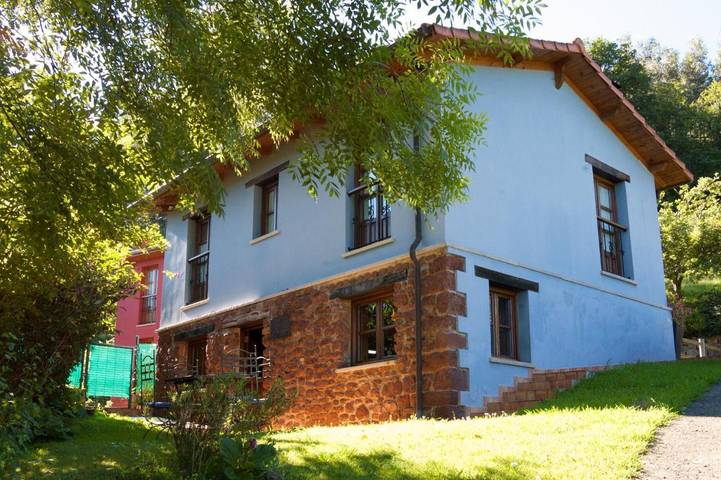 Casa rural para 4 personas, con vistas y jardín en Villaviciosa 
