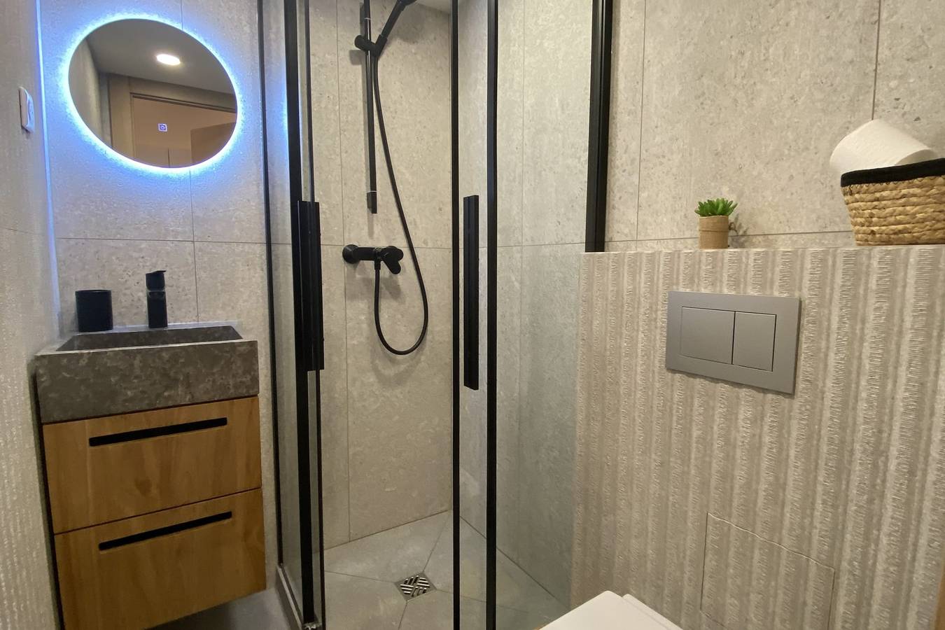 Gehele studio, 06Ck: cosy studio in the heart of Old Antibes in Antibes, Cannes regio