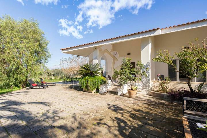 Casa vacanza per 10 persone, con giardino, con animali domestici a Neviano