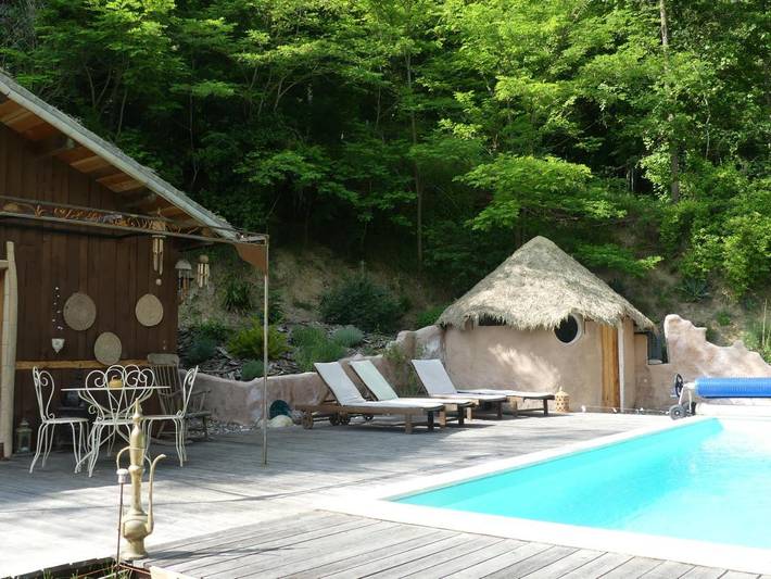 Location de vacances pour 4 personnes, avec jardin ainsi que vue et piscine, adapté aux familles à Calmont - 2