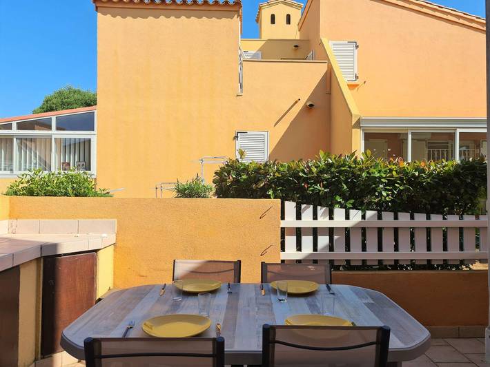 Gîte pour 4 personnes, avec Terrasse et Jardin