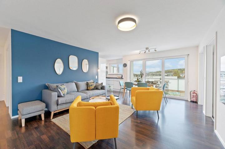 Ferienwohnung für 8 Personen, mit Balkon und Terrasse sowie Ausblick in Leinfelden-Echterdingen