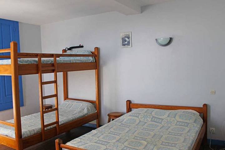 Gîte pour 14 personnes, avec jardin, animaux acceptés à La Chabanne - 4