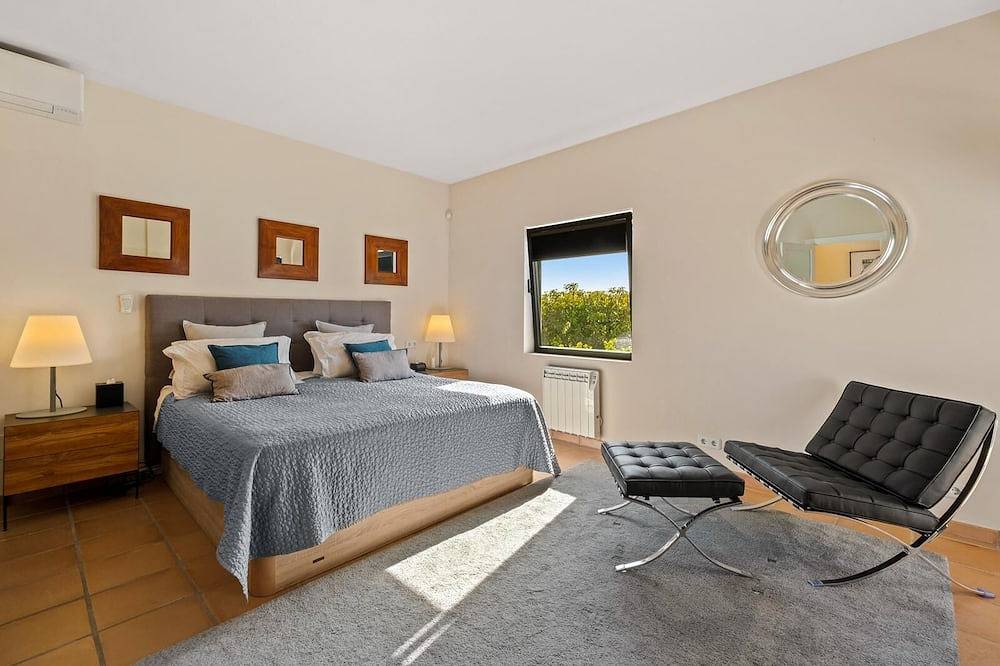 Luxury 4 bed Villa with private pool Bendinat in Cas Catala, Calvià