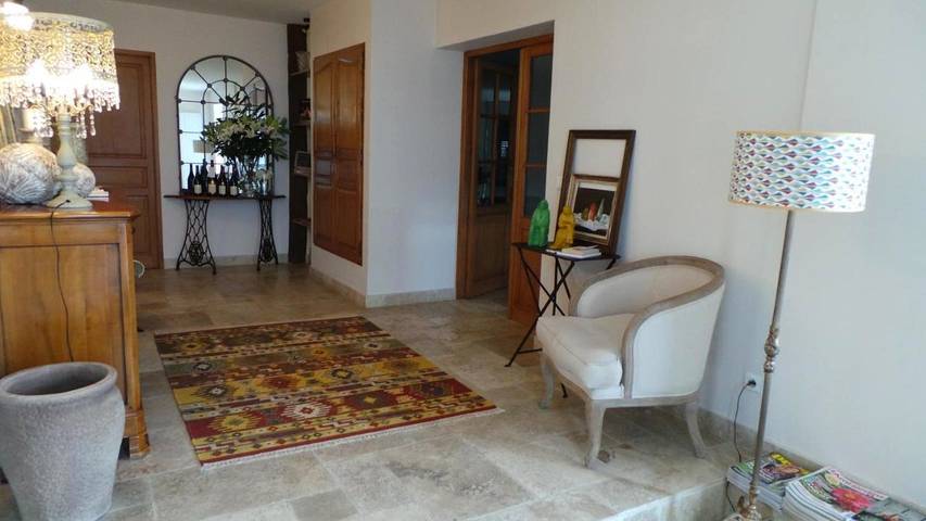 Location de vacances pour 2 personnes, avec vue ainsi que terrasse et jardin à Chiroubles - 2