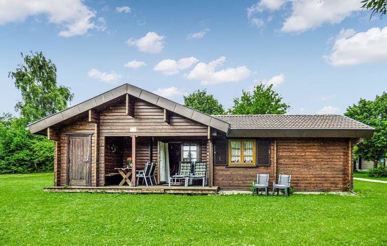 Ferienhaus für 6 Personen, mit Terrasse in Hayingen