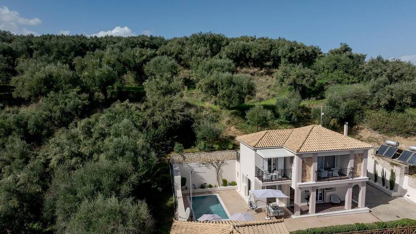 Διαμερίσματα διακοπών για 4 άτομα, με κήπο και ταράτσα στον Πλάνο