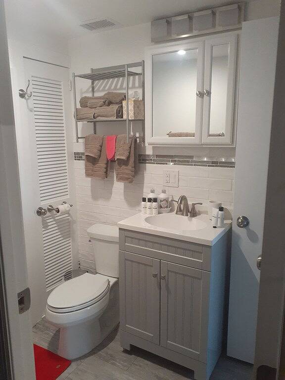 Lakefront Winter Wonderland in New England Just 2 Hours From Nyc in Connecticut