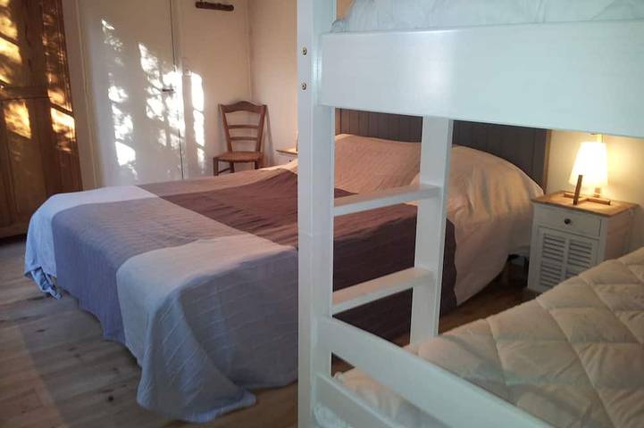 Gîte pour 8 personnes, avec terrasse et jardin dans Plage De L Arneche Meschers Sur Gironde - 2