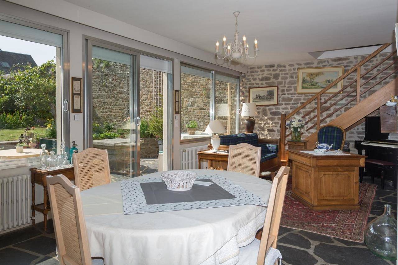 Double Room in Avranches, Côte de la Déroute