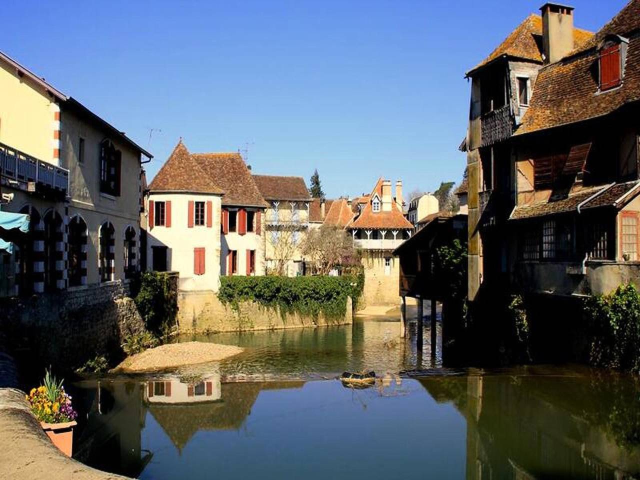 Appartement entier, 3 Pi√®ces 5/6 Personnes Rez de Chauss√©e in Salies-de-Béarn, Béarn
