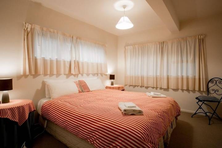 Holiday home for 10 people, with balcony in Queenstown