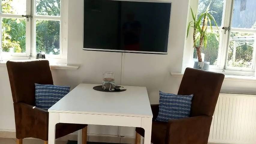 Ferienwohnung für 2 Personen, mit Balkon und Terrasse sowie Garten in Hamswehrum - 2