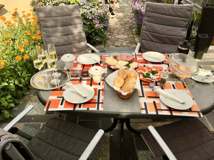 Ferienwohnung für 7 Personen, mit Terrasse und Garten, kinderfreundlich in Stralsund - 2