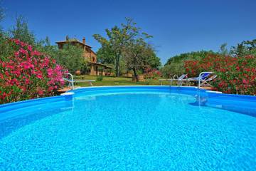 Location de vacances pour 6 personnes, avec piscine, animaux acceptés à Montepulciano